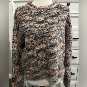 Women’s Very-J sweater. In great shape, very soft!! Size medium